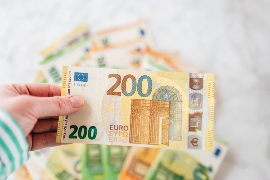 Razumevanje finančnih ciklov in njihova uporaba v praksi Razumevanje finančnih ciklov in njihova uporaba v praksi