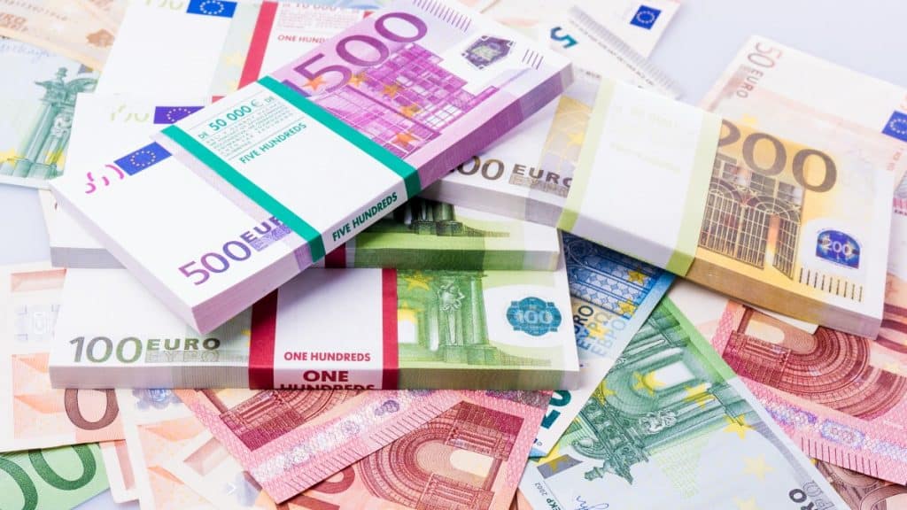 Razumevanje obrestnih mer in njihovega vpliva na posojila Razumevanje obrestnih mer in njihovega vpliva na posojila
