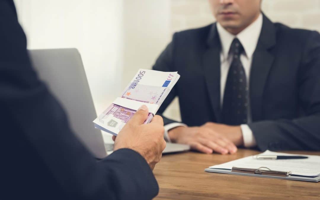 Uporaba tehnologije za boljše vodenje osebnih financ